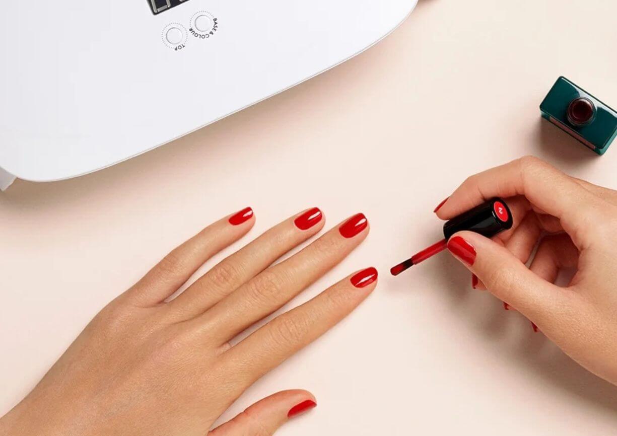 Comment bien poser son vernis semi-permanent Green Flash Manucurist ?