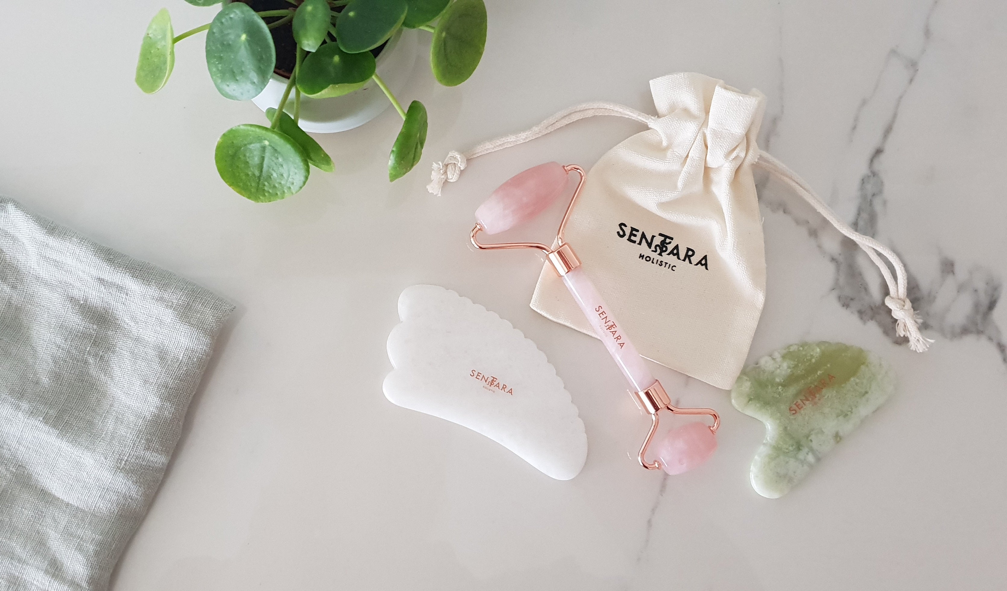 Sentara Holistic - Roller visage et Gua Sha - Mademoiselle Biloba