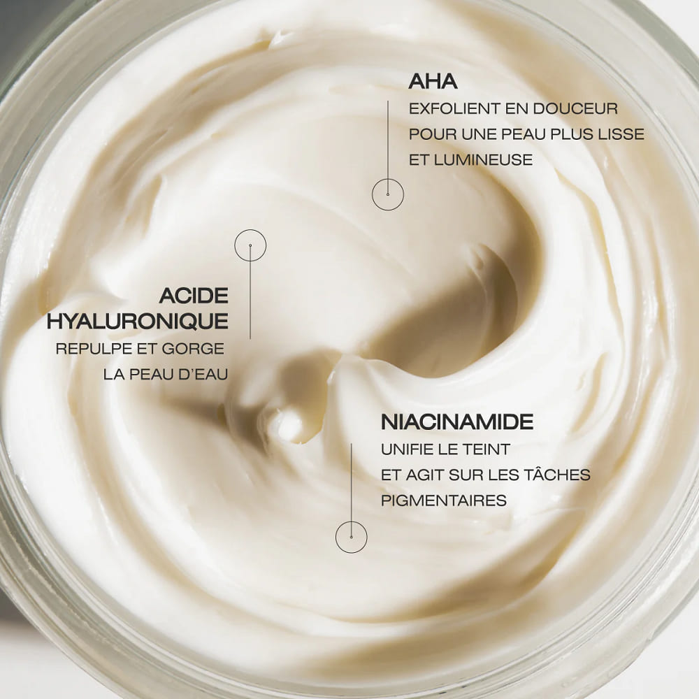 Contient des acides de fruits AHA, de la niacinamide et de l'acide hayluronique