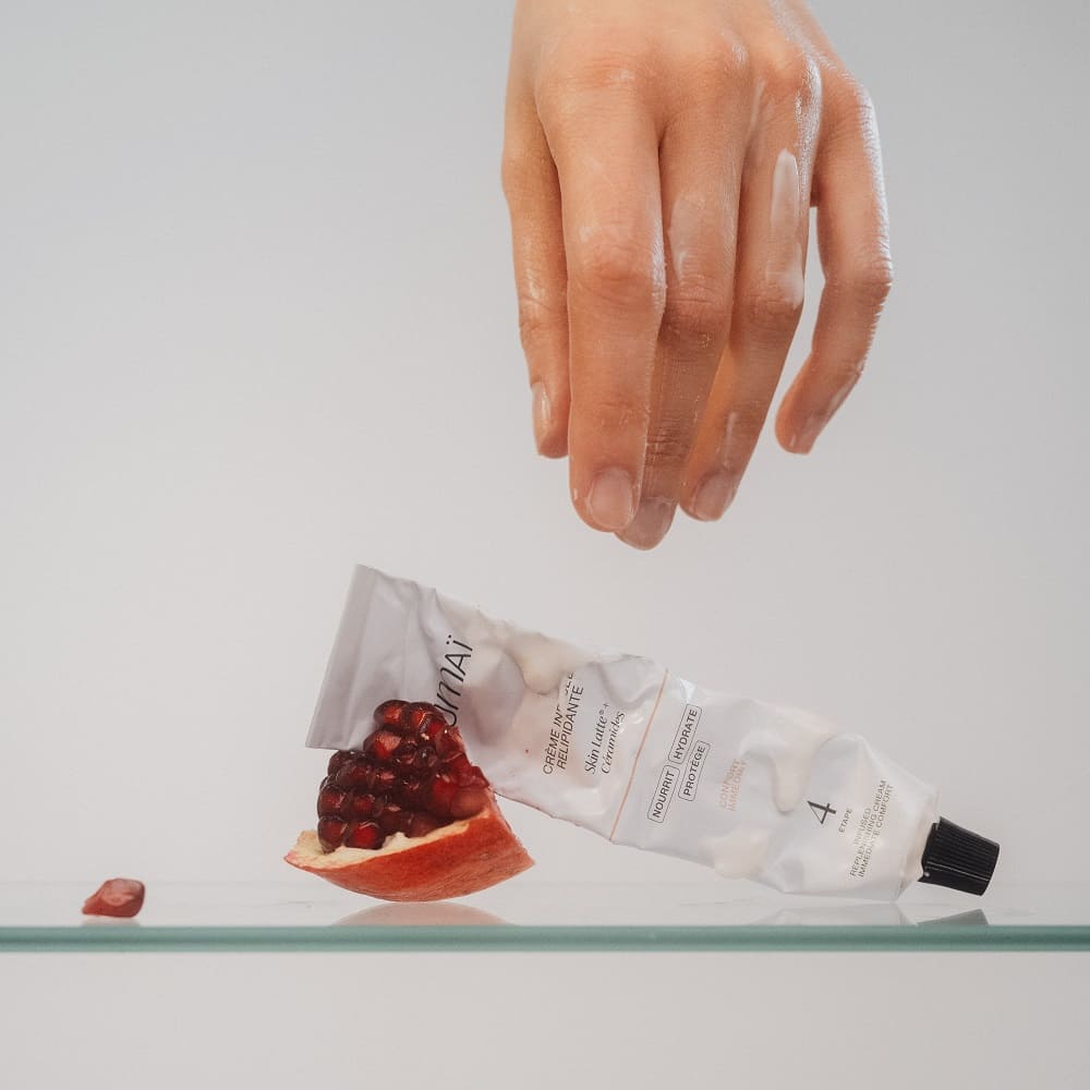 Formulée avec du Skin latte, des Céramides, des Peptides