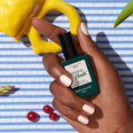 creme manucurist vernis sur les ongles avec decors estival