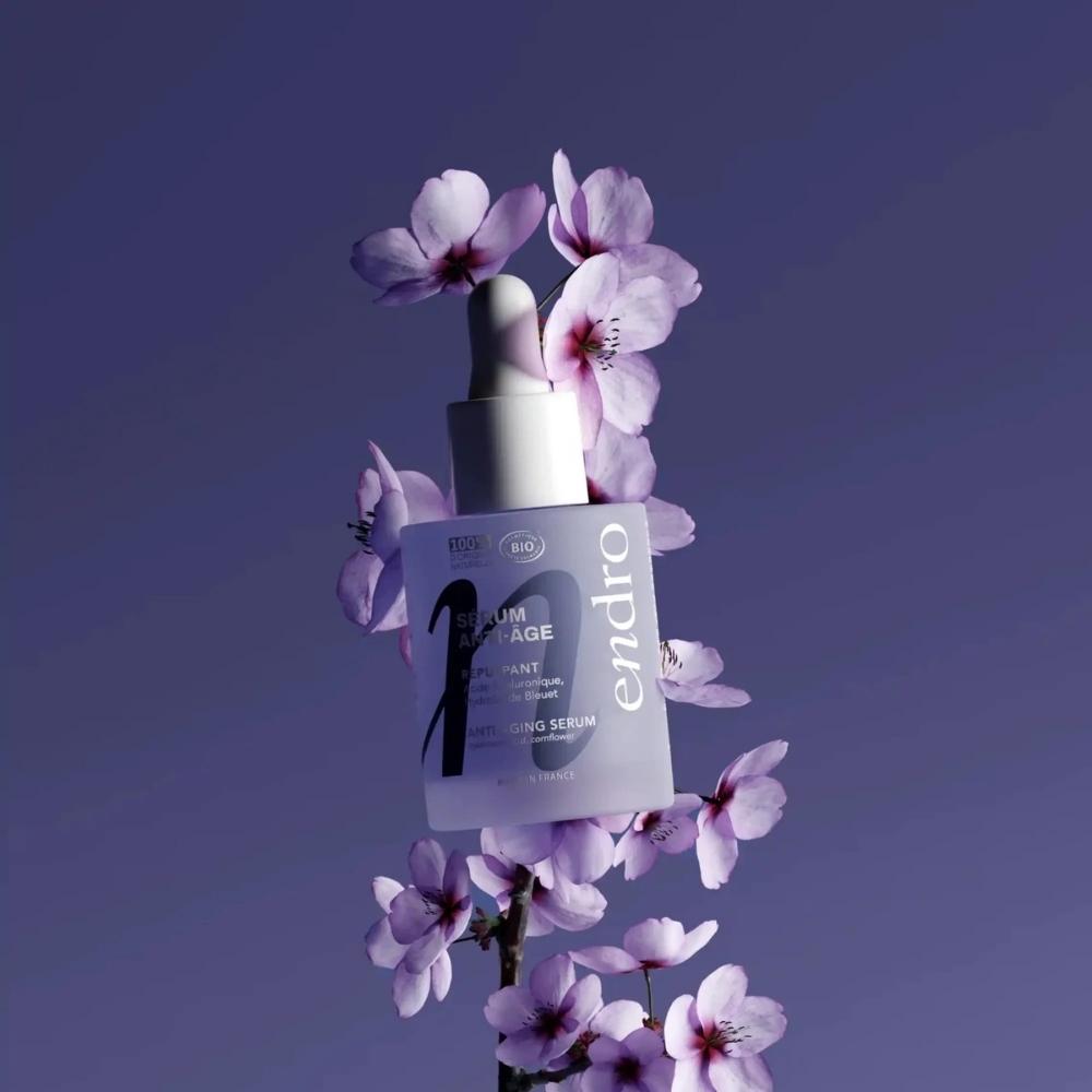 compose d'acide hayluronique, d'hydrolat de bleuet, de la poudre de jus d'aloe vera serum anti age global endro