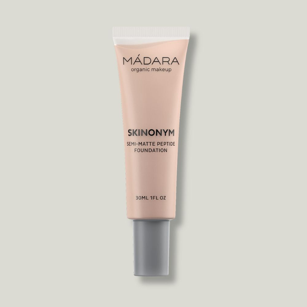 pack shot fond de teint skinonym semi-matte Madara 
