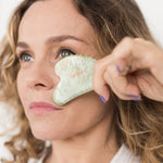 utilisation du gua sha sentara coeur jade vert