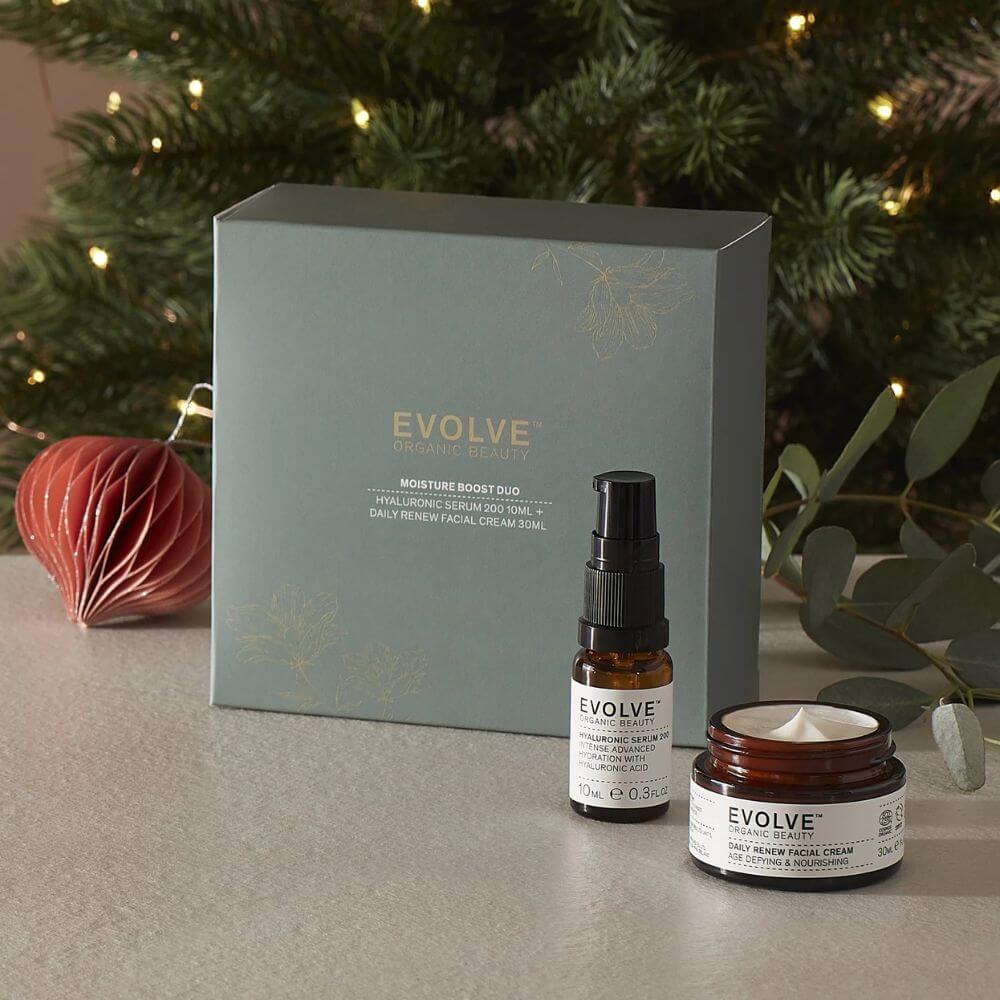 présentation du coffret duo serum acide hyaluronique 200 et crème daily renew Evolve Beauty