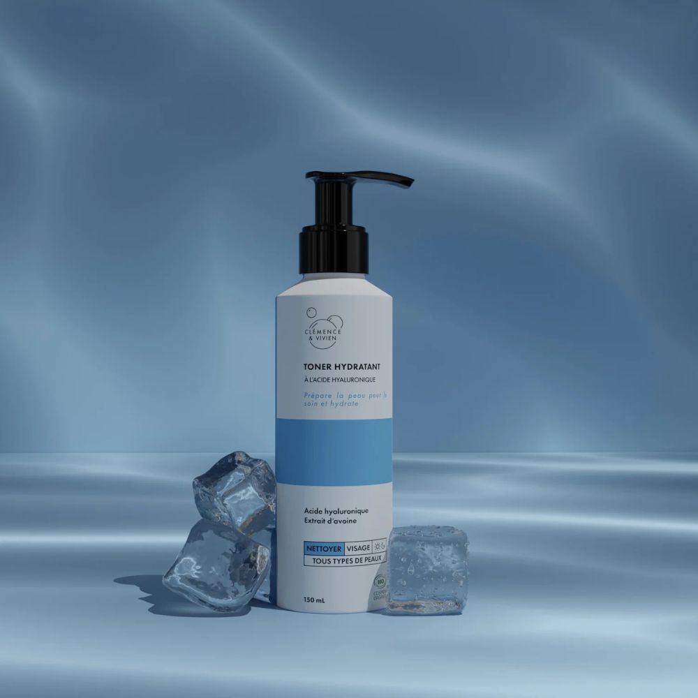 Visuel du flacon-pompe de la lotion hydratante Clémence et Vivien à l'acide hyaluronique et extrait d'avoine