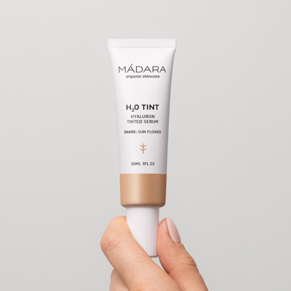 Packaging de la Teinte Sun Flower du Sérum teinté à l'acide hyaluronique H2O Tint de Mádara