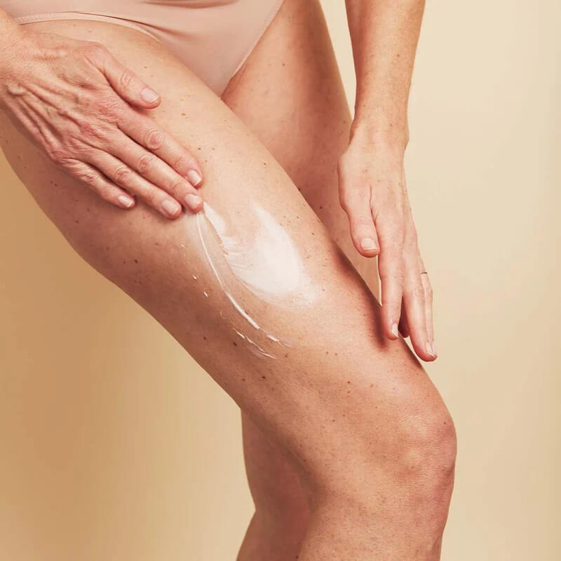 texture magic milk oolution sur la cuisse d'une femme