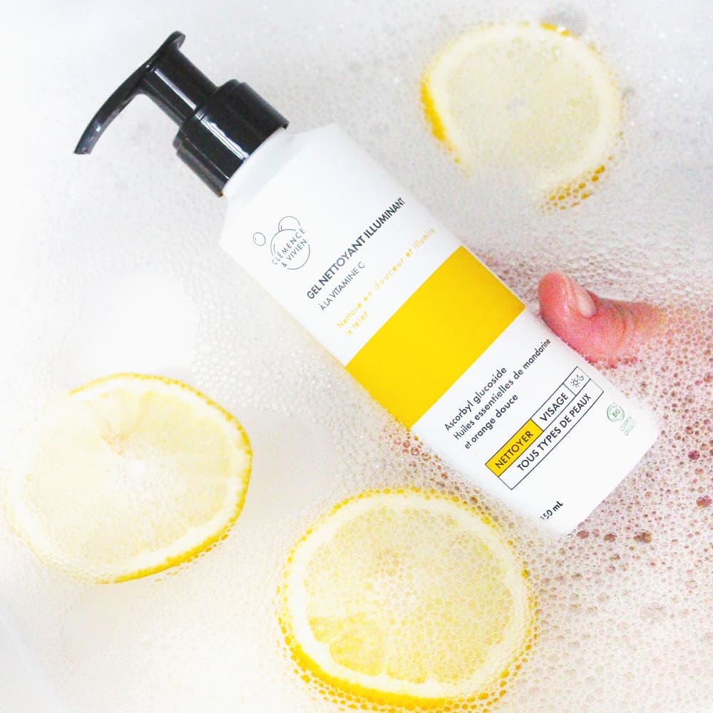 Gel nettoyant à la vitamine C et aux huiles essentielles de mandarine et d'orange douce