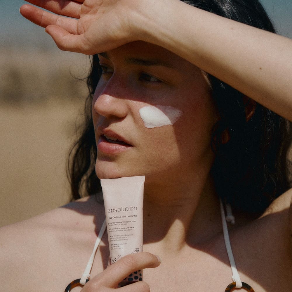 creme gommante visage et cou exfoliation en douceur absolution