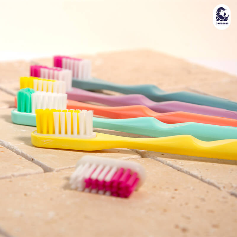 différentes couleurs de bad recharge 3 tetes de brosse a dents souple sur brosse a dents