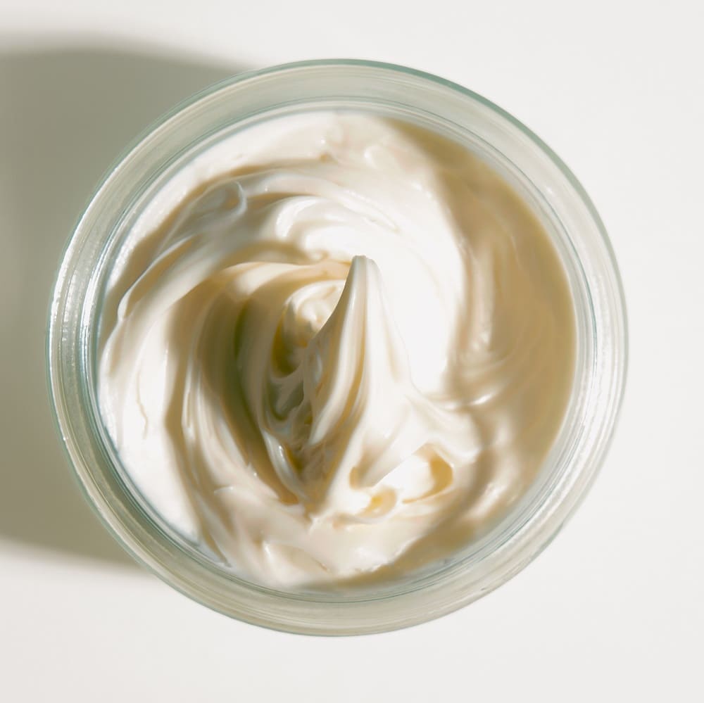 texture crème légère pour le corps Refeel Naturals  