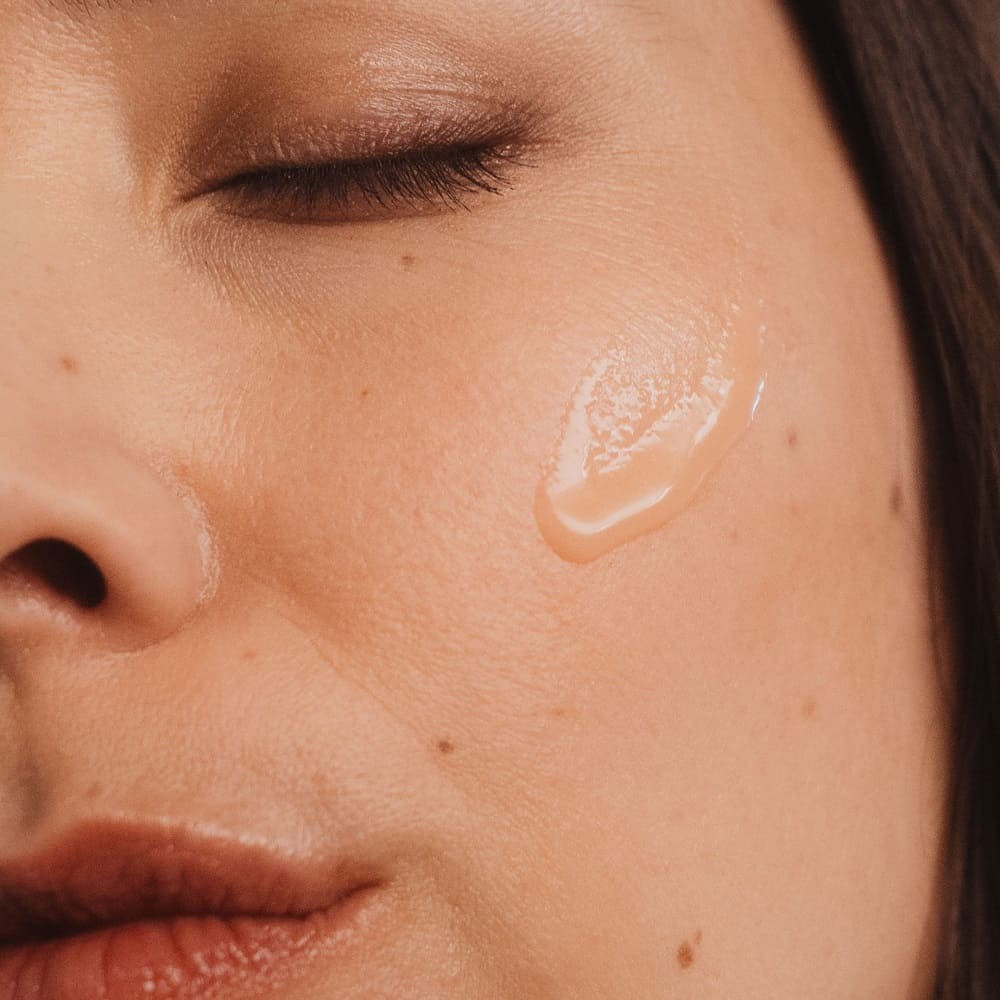 Texture crème légère au parfum brume florale