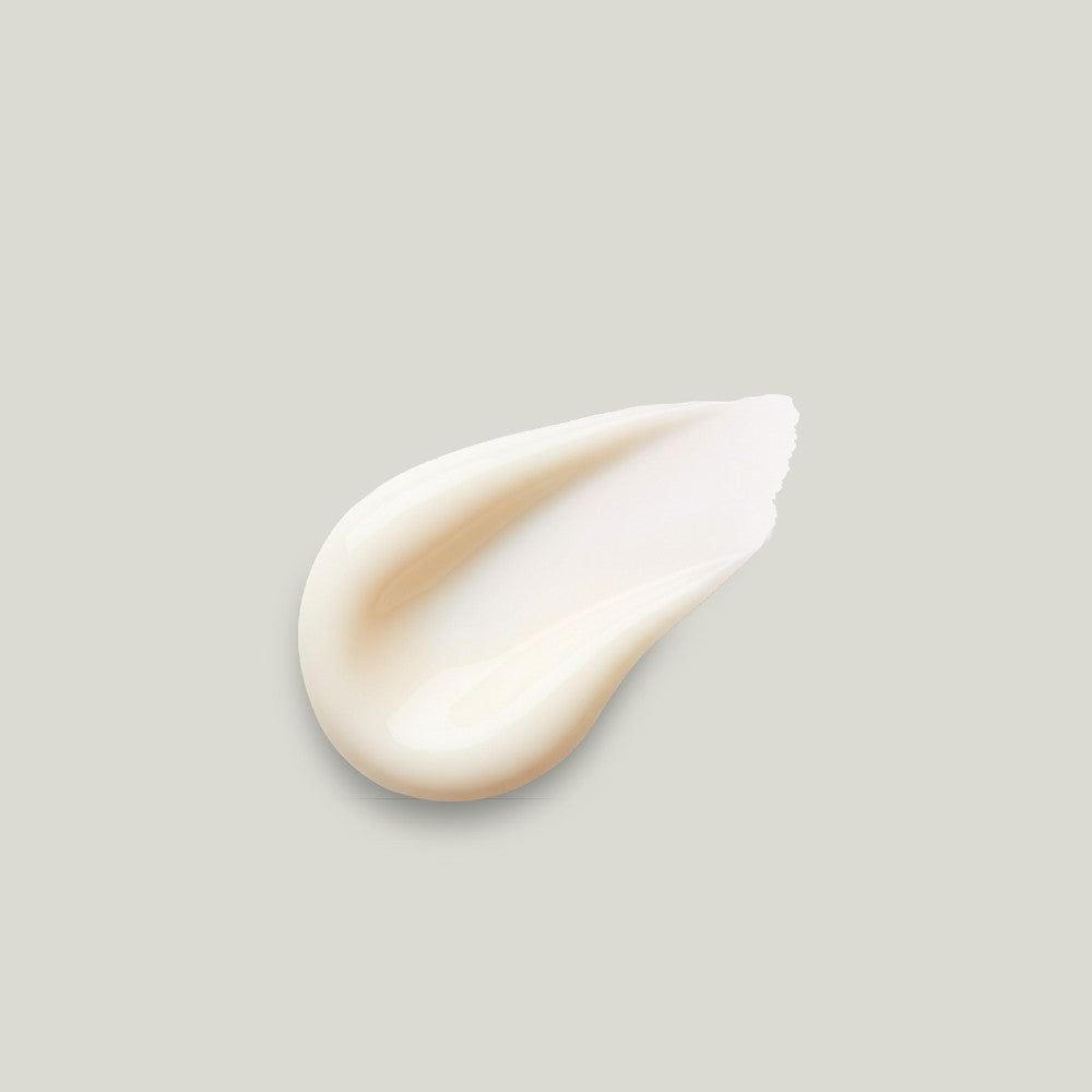 texture du fluide solaire lactée La canopée spf 30