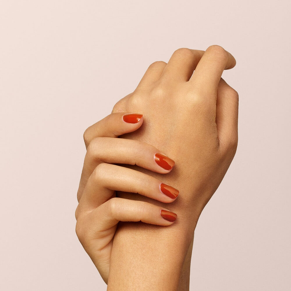 vernis manucurist terracotta sur les ongles