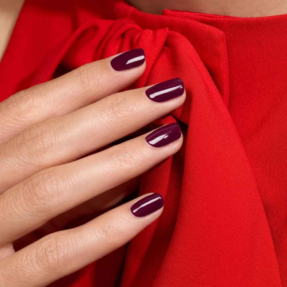 rendu vernis green prune posée Manucurist